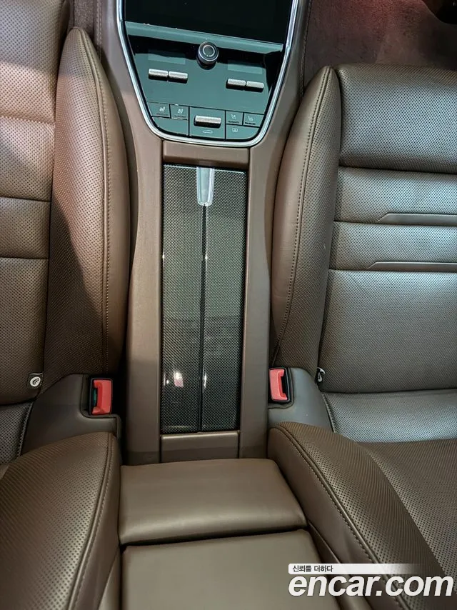 Porsche Panamera — Фото автомобиля 14