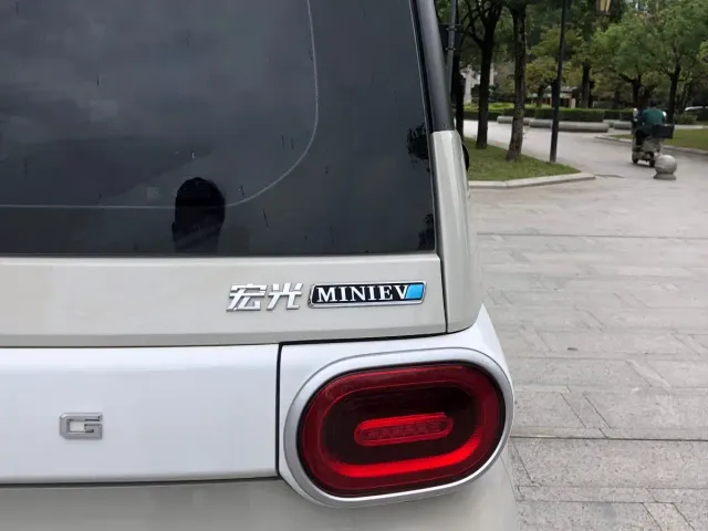 Wuling Hongguang Mini EV — Фото автомобиля 7