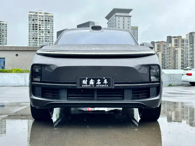 Li Auto L9 — Фото автомобиля 2