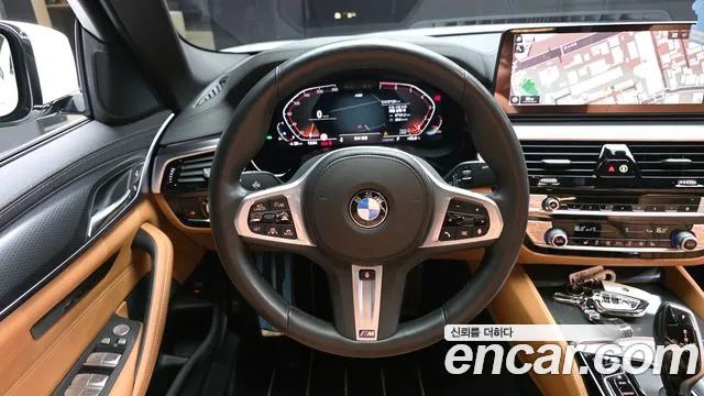 BMW 5-Series — Фото автомобиля 13