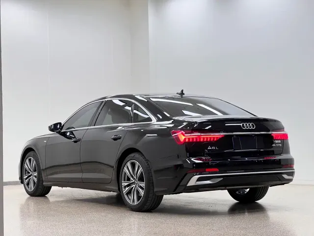 Audi A6L — Фото автомобиля 27