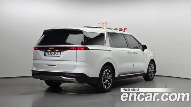 Kia Canival Carnival 4 поколение Дизель 9 мест Signature — Фото автомобиля 2