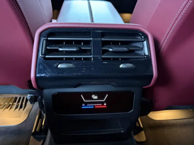 BMW 5 Series — Фото автомобиля 15