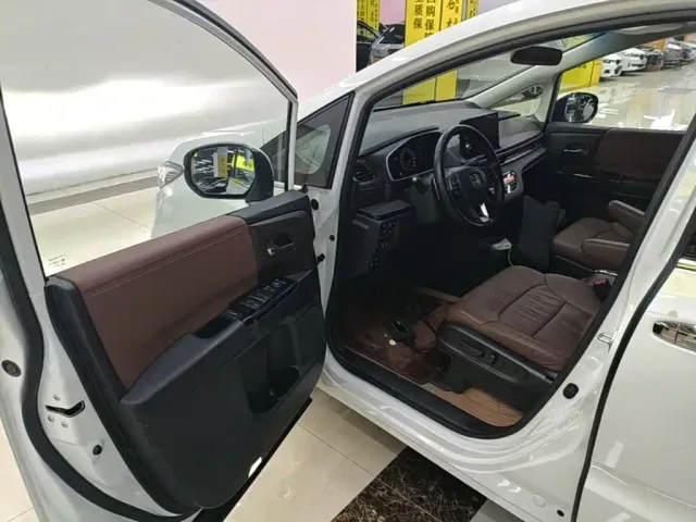 Honda Odyssey — Фото автомобиля 15