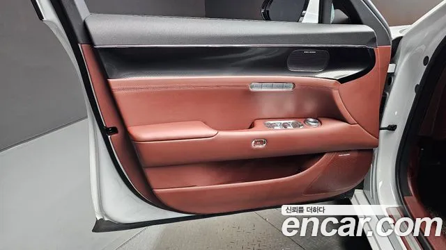Genesis G90 RS4 — Фото автомобиля 13