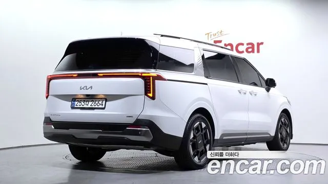 Kia Carnival 4th Gen — Фото автомобиля 2