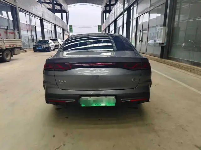 BYD Qin L — Фото автомобиля 8