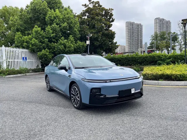 Leapmotor B01 — Фото автомобиля 2