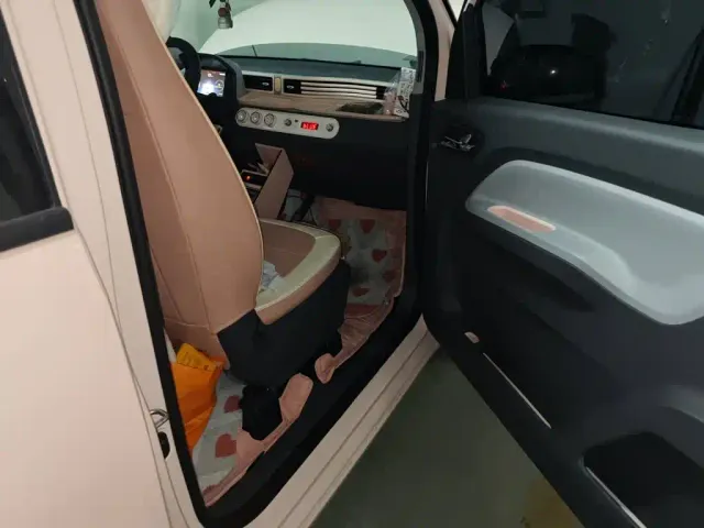 Wuling Hongguang Mini EV — Фото автомобиля 19
