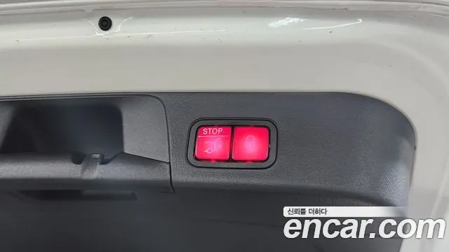 Mercedes-Benz EQB — Фото автомобиля 15