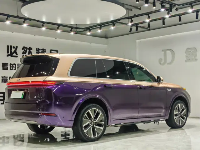 Li Auto L9 — Фото автомобиля 16