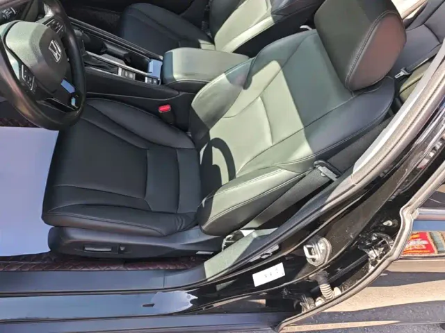 Honda Accord — Фото автомобиля 14
