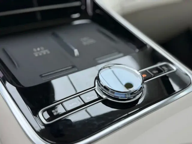 Geely Galaxy V900 — Фото автомобиля 10