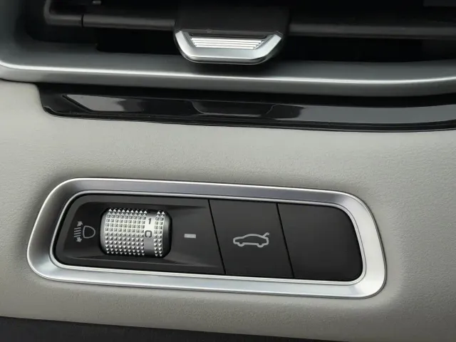 Geely Emgrand — Фото автомобиля 10
