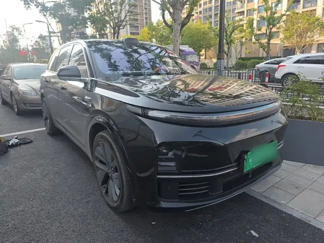 Li Auto L7 — Фото автомобиля 3