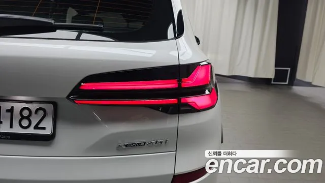 BMW X5 xDrive 40i M Sport — Фото автомобиля 21
