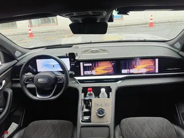 Geely Xingyue L — Фото автомобиля 11