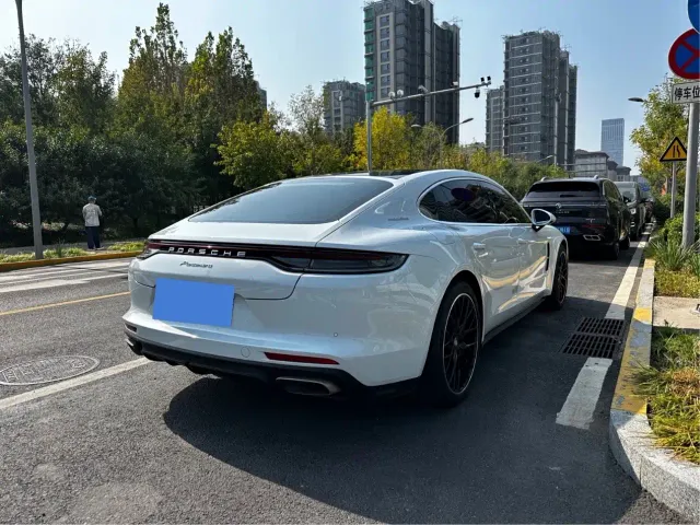 Porsche Panamera — Фото автомобиля 4