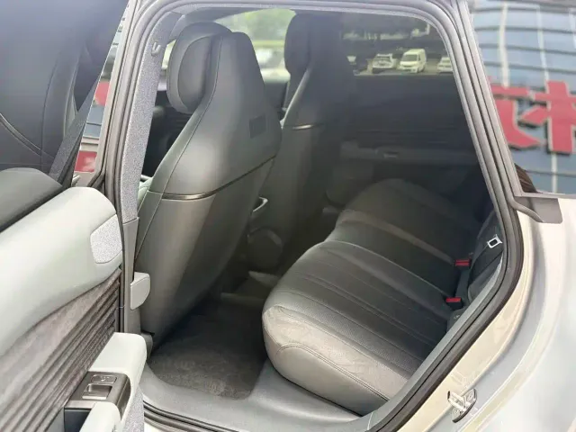 Audi E5 Sportback — Фото автомобиля 12