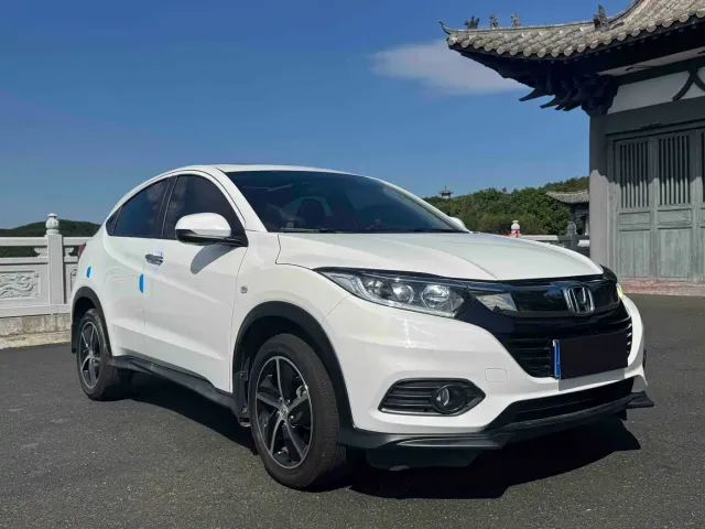 Honda Vezel — Фото автомобиля 3
