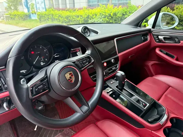 Porsche Macan — Фото автомобиля 14