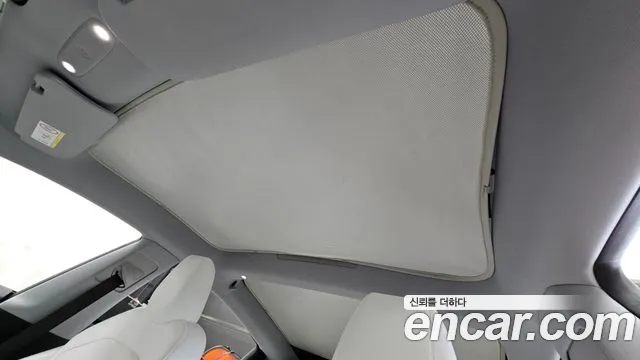Tesla Model 3 — Фото автомобиля 18