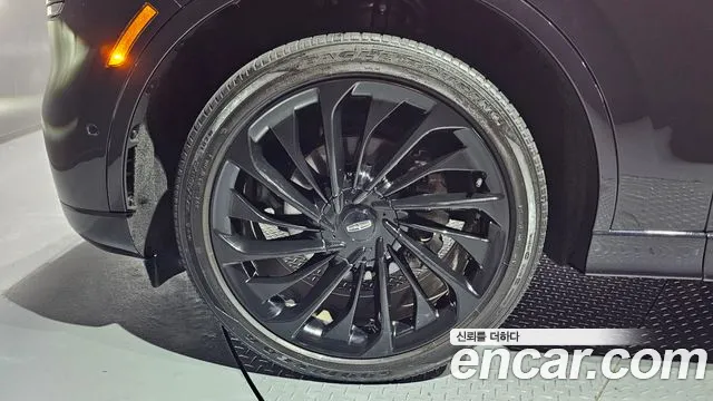 Lincoln Aviator Aviator 2 поколение 3.0 Reserve Jet Package AWD — Фото автомобиля 5