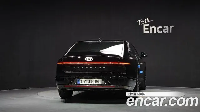 Hyundai Grandeur GN7 — Фото автомобиля 4