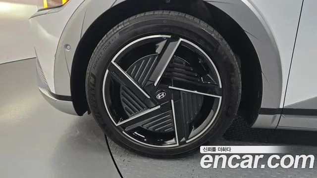Hyundai Ioniq 5 New — Фото автомобиля 5