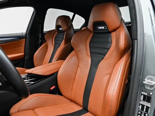 BMW M5 — Фото автомобиля 11