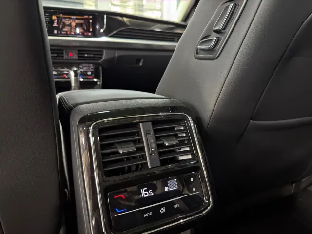 Volkswagen Passat — Фото автомобиля 9