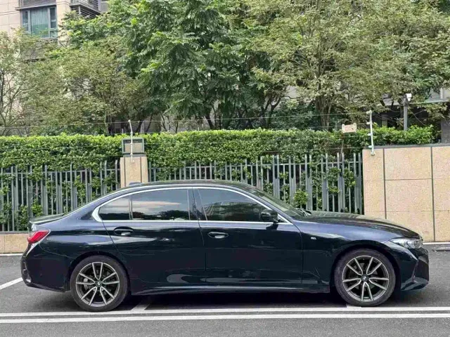 BMW 3 Series — Фото автомобиля 4