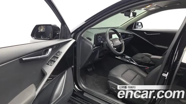 Kia Niro — Фото автомобиля 10