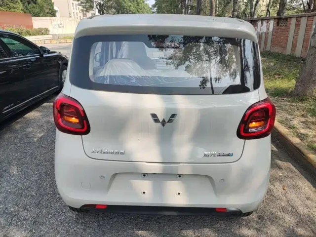 Wuling Hongguang Mini EV — Фото автомобиля 5