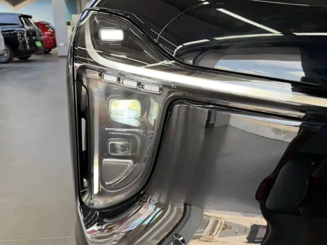 IM Motors LS6 — Фото автомобиля 13