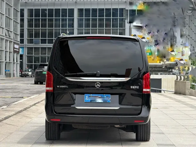 Mercedes-Benz V-Class — Фото автомобиля 7