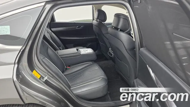 Genesis G80 RG3 — Фото автомобиля 12