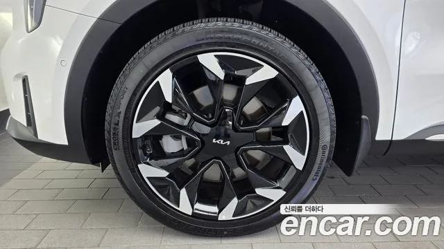 Kia Sorento Новый Sorento 4 поколение Бензин 2.5T 2WD — Фото автомобиля 5