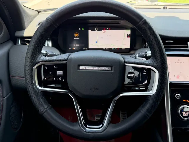 Land Rover Discovery Sport — Фото автомобиля 10