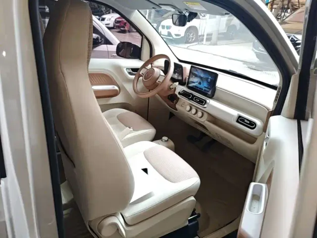 Wuling Hongguang Mini EV — Фото автомобиля 24