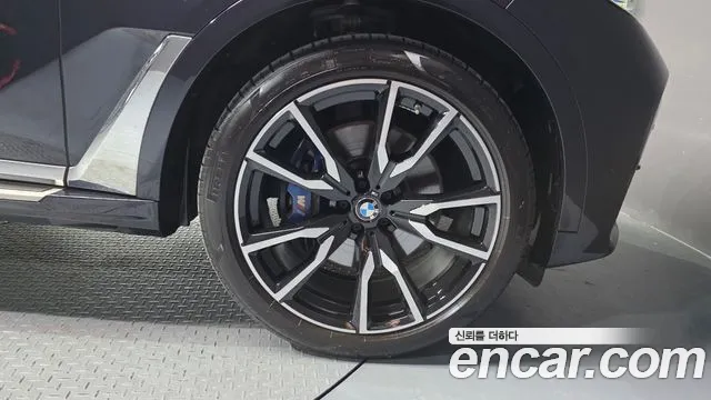 BMW X7 — Фото автомобиля 21