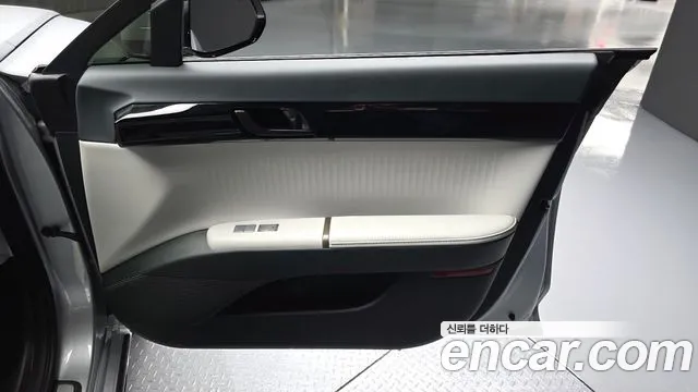 Hyundai Grandeur GN7 — Фото автомобиля 13