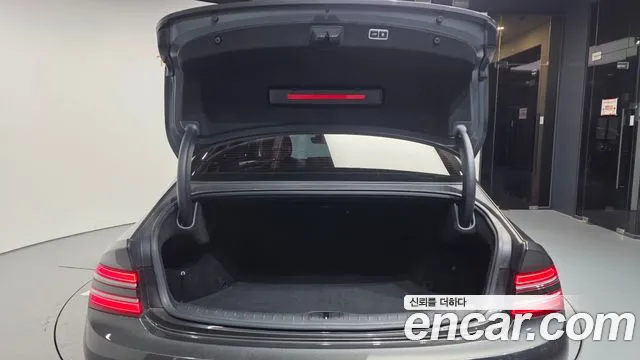 Genesis G80 RG3 — Фото автомобиля 20