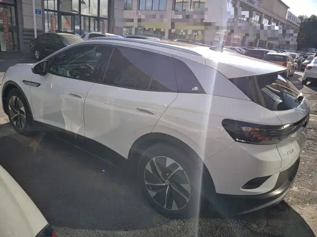 Volkswagen ID.4 Crozz — Фото автомобиля 4