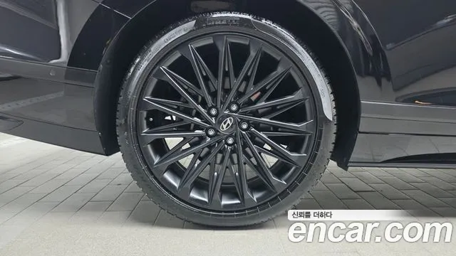 Hyundai Grandeur GN7 — Фото автомобиля 4
