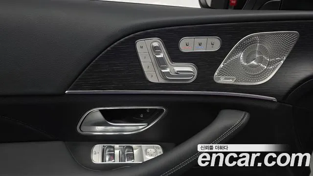 Mercedes-Benz GLE-Class — Фото автомобиля 29