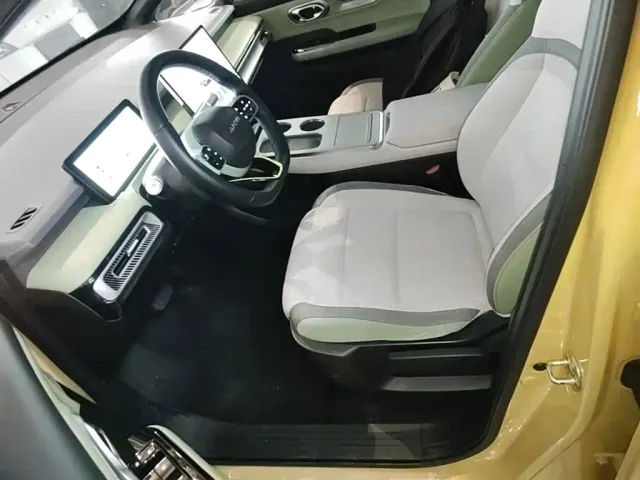 GAC Aion Y — Фото автомобиля 14