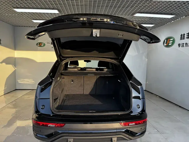Audi Q5L Sportback — Фото автомобиля 28