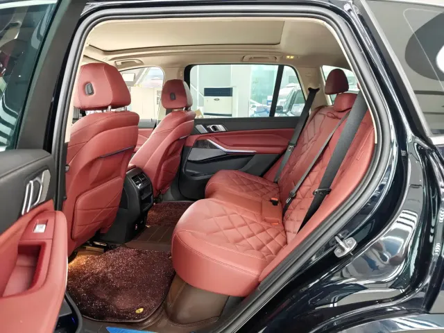 BMW X5 — Фото автомобиля 13