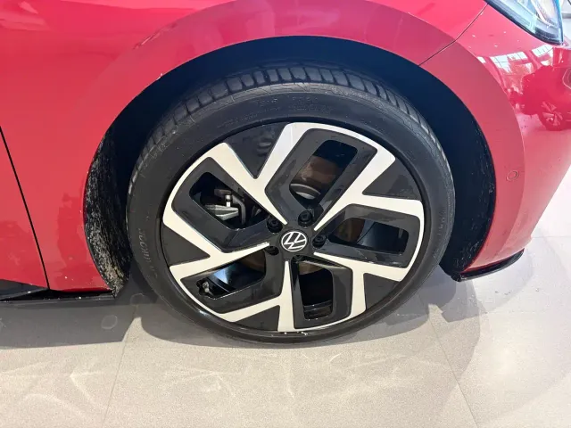 Volkswagen ID.3 — Фото автомобиля 15